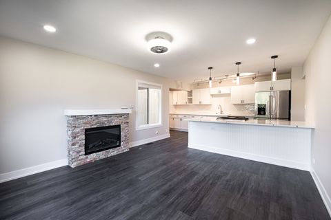 Tiny photo for 1325 Fairfax Lane, Buffalo Grove, IL 60089 (MLS # 12441206)