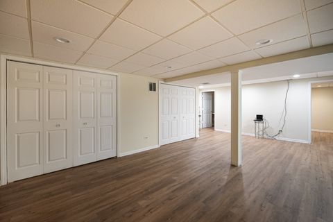 Tiny photo for 1325 Fairfax Lane, Buffalo Grove, IL 60089 (MLS # 12441206)