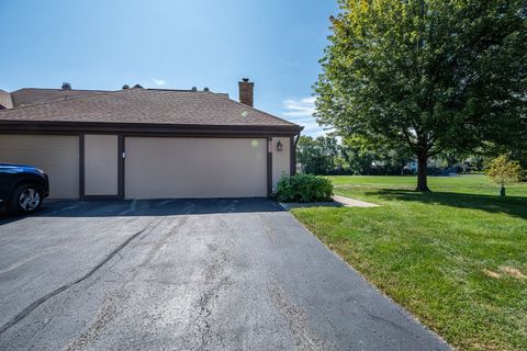 Tiny photo for 1325 Fairfax Lane, Buffalo Grove, IL 60089 (MLS # 12441206)