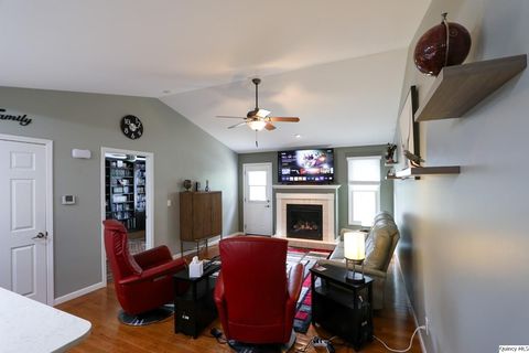 Tiny photo for 3904 Abbey Ridge Ct. Ct, Quincy, IL 62305 (MLS # 12591970)