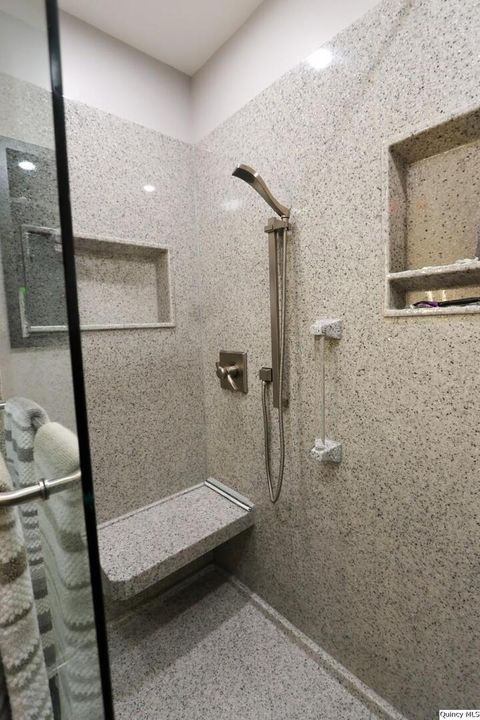 Tiny photo for 3904 Abbey Ridge Ct. Ct, Quincy, IL 62305 (MLS # 12591970)