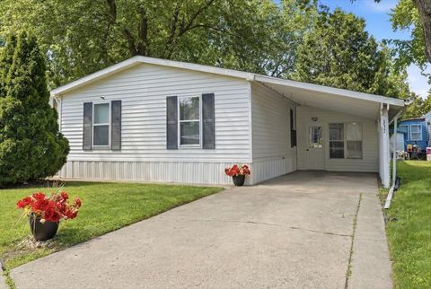 38703 N Sheridan Road Unit 137, Beach Park, IL 60099 - #: 12697675