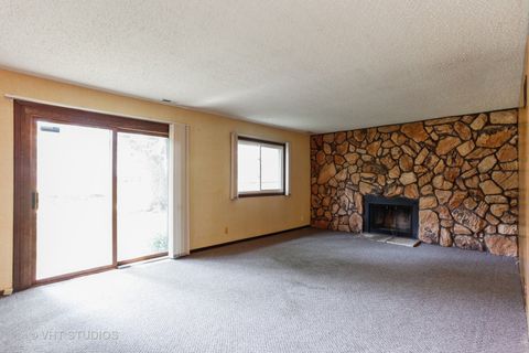 A home in LOCKPORT