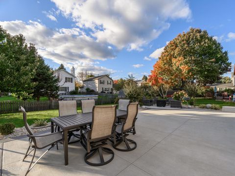 Tiny photo for 2008 Clematis Drive, Algonquin, IL 60102 (MLS # 12501867)