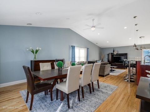 Tiny photo for 2008 Clematis Drive, Algonquin, IL 60102 (MLS # 12501867)