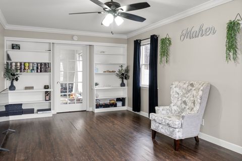 Tiny photo for 526 Meadowview Drive, Clinton, IA 52732 (MLS # 12589950)