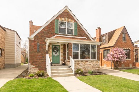 Photo of 9840 S Saint Louis Avenue, Evergreen Park, IL 60805 (MLS # 12613815)