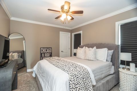 Tiny photo for 9840 S Saint Louis Avenue, Evergreen Park, IL 60805 (MLS # 12613815)