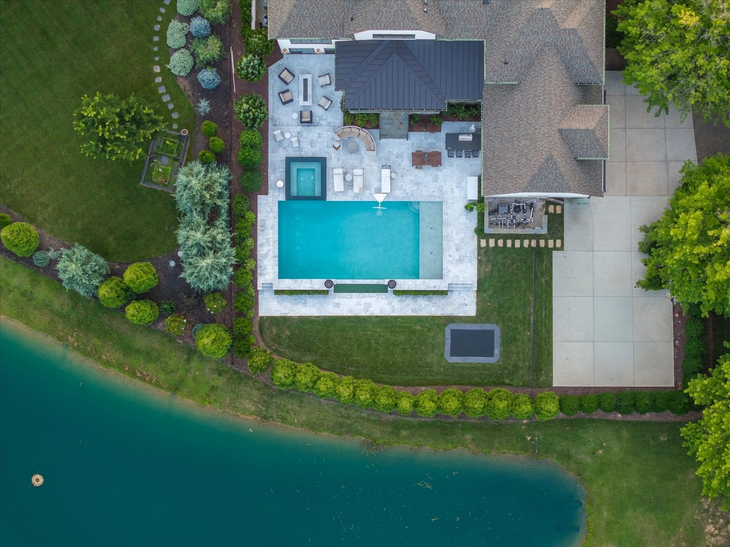 301 Skyecroft Way