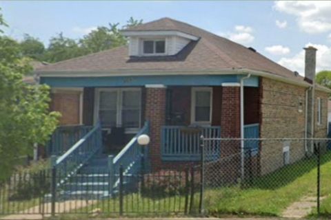 Tiny photo for 9516 S Yale Avenue, Chicago, IL 60628 (MLS # 12529072)