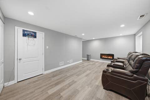 Tiny photo for 18107 Kostner Avenue, Country Club Hills, IL 60478 (MLS # 12723150)