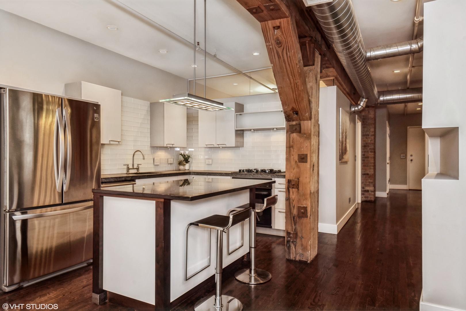 520 W HURON Street 304