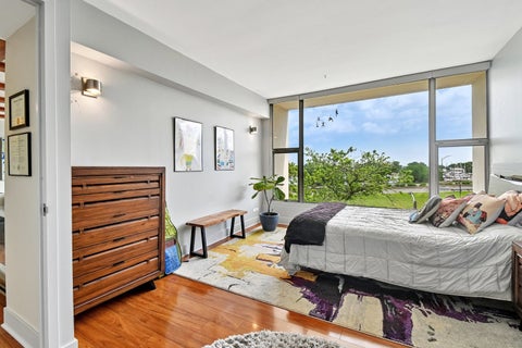 Tiny photo for 3200 N Lake Shore Drive #410, Chicago, IL 60657 (MLS # 12765788)