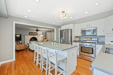 Tiny photo for 26W530 Prairie Avenue, Winfield, IL 60190 (MLS # 12753515)