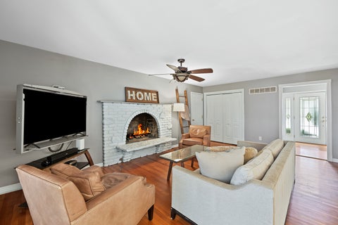 Tiny photo for 26W530 Prairie Avenue, Winfield, IL 60190 (MLS # 12753515)