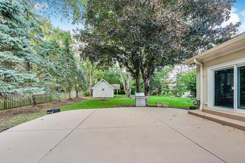 Tiny photo for 650 W Echo Lane, Palatine, IL 60067 (MLS # 12506800)