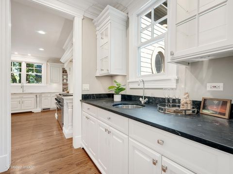 Tiny photo for 117 N Monroe Street, Hinsdale, IL 60521 (MLS # 12564493)