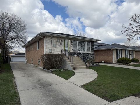 Tiny photo for 18052 Soleri Drive, Country Club Hills, IL 60478 (MLS # 12613758)