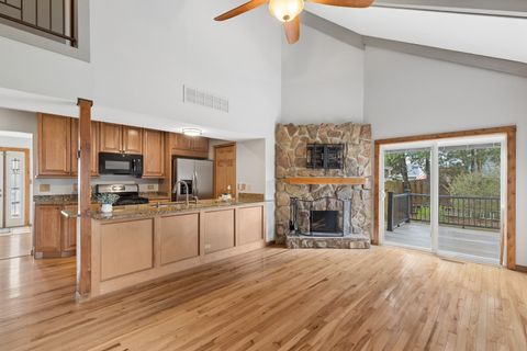 Tiny photo for 938 Canterbury Drive, Crystal Lake, IL 60014 (MLS # 12619612)