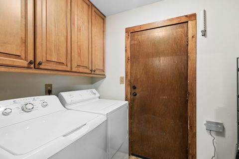 Tiny photo for 938 Canterbury Drive, Crystal Lake, IL 60014 (MLS # 12619612)