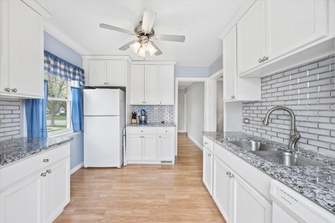 Tiny photo for 1511 Kemman Avenue, La Grange Park, IL 60526 (MLS # 12614906)