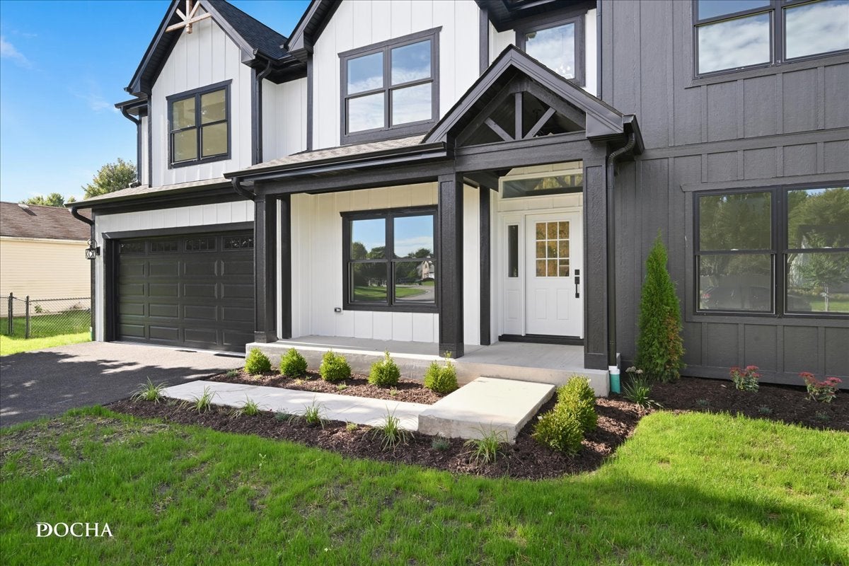24925 W Jordan Lane