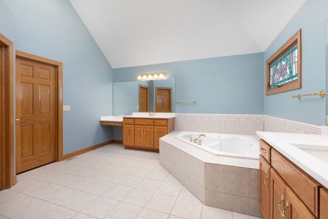 Tiny photo for 2652 Charlestowne Lane, Naperville, IL 60564 (MLS # 12529149)