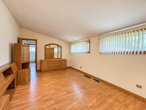 Tiny photo for 2086 Nimitz Drive, Des Plaines, IL 60018 (MLS # 12769564)