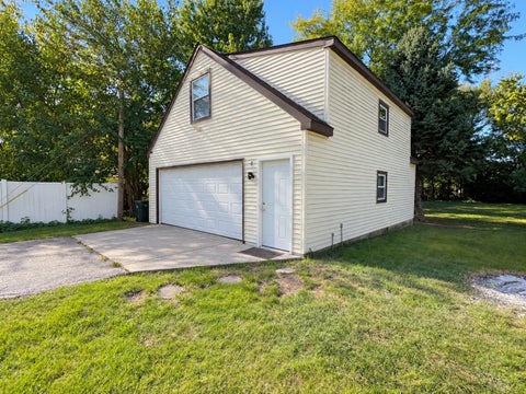 Tiny photo for 2086 Nimitz Drive, Des Plaines, IL 60018 (MLS # 12769564)