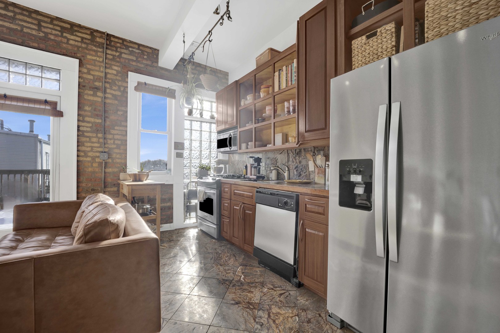 3107 W George Street 3