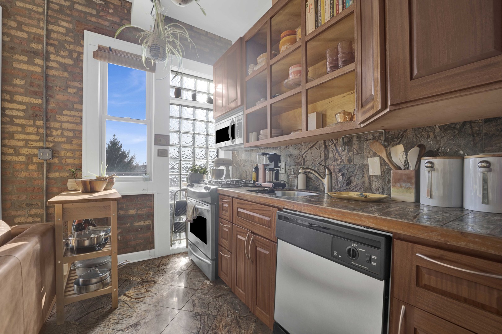 3107 W George Street 3