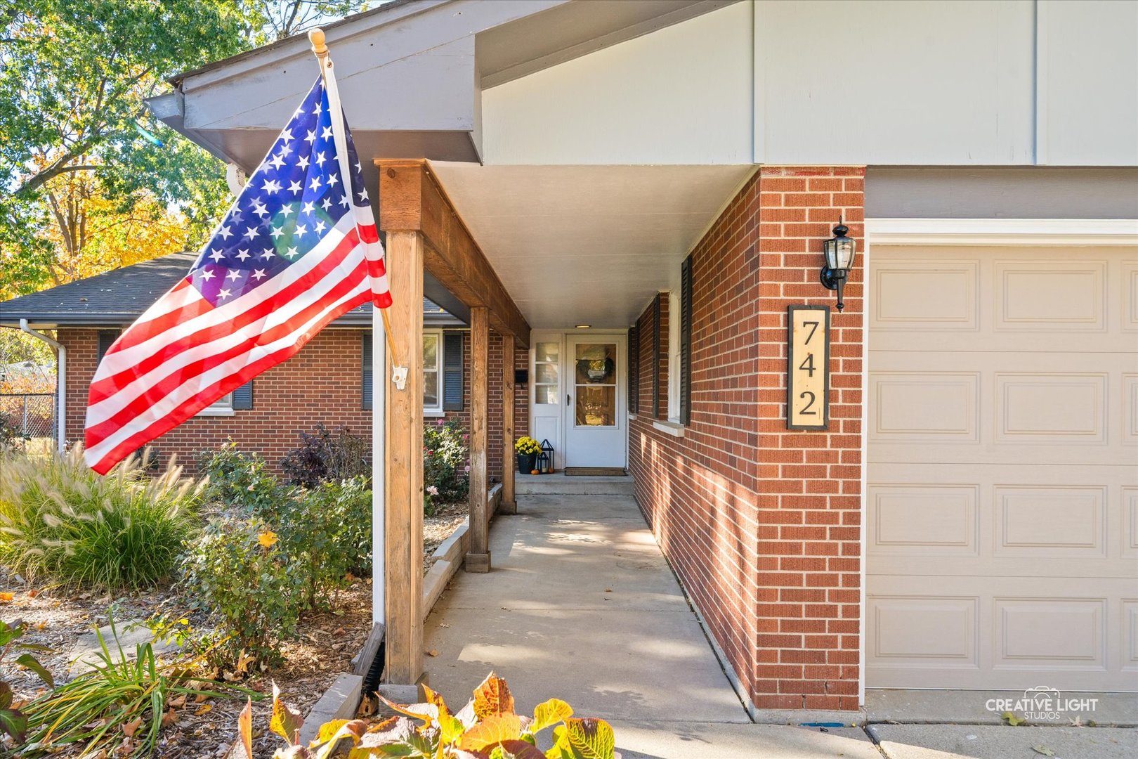 742 N Glenwood Place