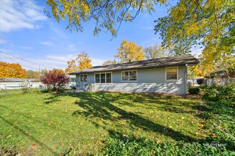 Tiny photo for 742 N Glenwood Place, Aurora, IL 60506 (MLS # 12531337)