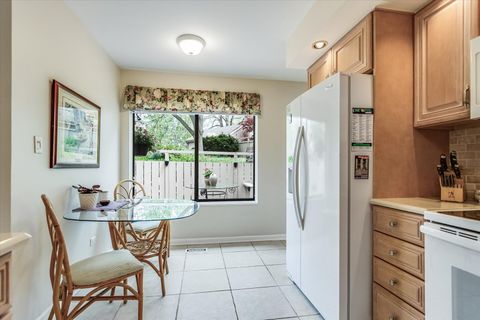 Tiny photo for 79 Hunt Trail, Lake Barrington, IL 60010 (MLS # 12632446)