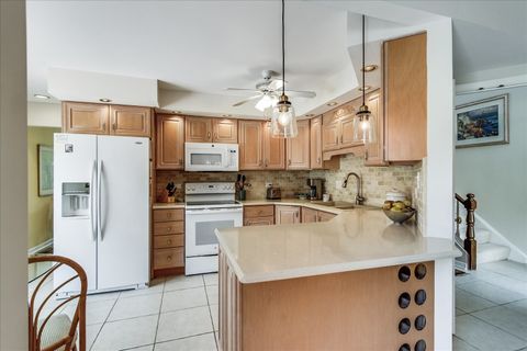 Tiny photo for 79 Hunt Trail, Lake Barrington, IL 60010 (MLS # 12632446)