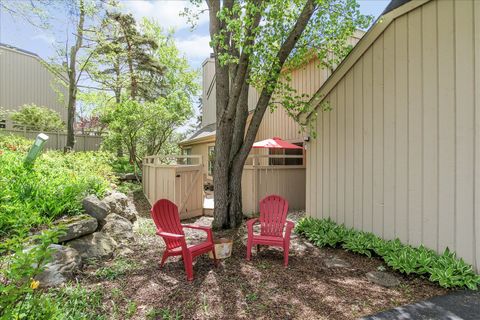 Tiny photo for 79 Hunt Trail, Lake Barrington, IL 60010 (MLS # 12632446)