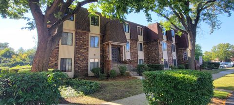 Photo of 835 Waterview Circle #4, Vernon Hills, IL 60061 (MLS # 12476937)