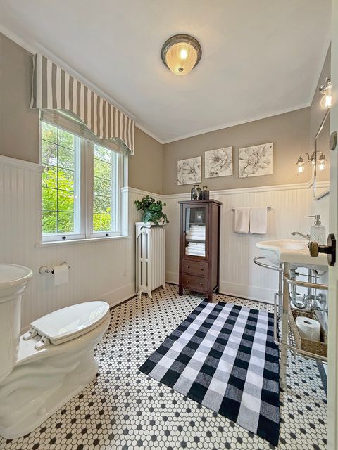 Tiny photo for 2407 W Galena Avenue, Freeport, IL 61032 (MLS # 12393421)