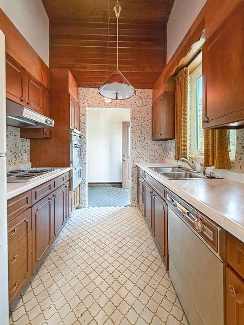 Tiny photo for 2407 W Galena Avenue, Freeport, IL 61032 (MLS # 12393421)