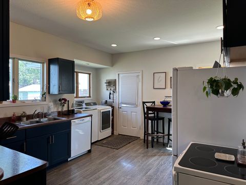 Tiny photo for 908 9th Avenue, Fulton, IL 61252 (MLS # 12420072)