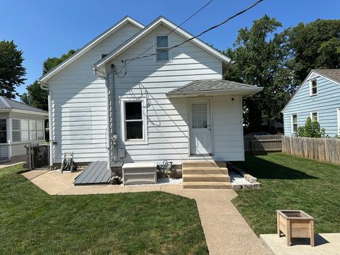 Tiny photo for 908 9th Avenue, Fulton, IL 61252 (MLS # 12420072)