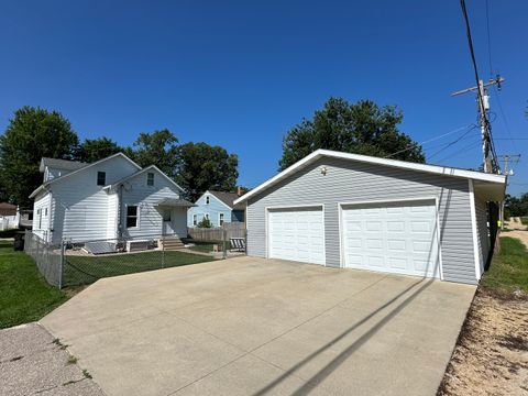 Tiny photo for 908 9th Avenue, Fulton, IL 61252 (MLS # 12420072)