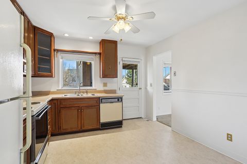 Tiny photo for 700 Hayward Avenue, Streamwood, IL 60107 (MLS # 12530352)