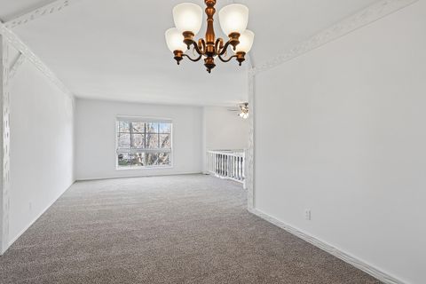 Tiny photo for 700 Hayward Avenue, Streamwood, IL 60107 (MLS # 12530352)