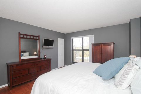 Tiny photo for 511 Aurora Avenue #416, Naperville, IL 60540 (MLS # 12335123)