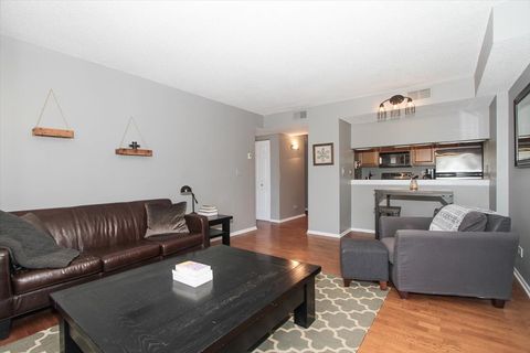 Tiny photo for 511 Aurora Avenue #416, Naperville, IL 60540 (MLS # 12335123)