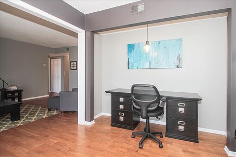 Tiny photo for 511 Aurora Avenue #416, Naperville, IL 60540 (MLS # 12335123)
