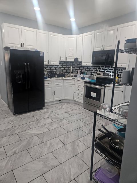 Tiny photo for 8600 S MUSKEGON Avenue, Chicago, IL 60617 (MLS # 12438717)