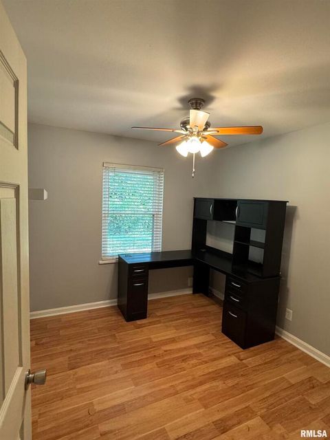 Tiny photo for 8 NORTHBROOK Drive, Mt Vernon, IL 62864 (MLS # EB459352)