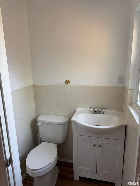 Tiny photo for 8 NORTHBROOK Drive, Mt Vernon, IL 62864 (MLS # EB459352)